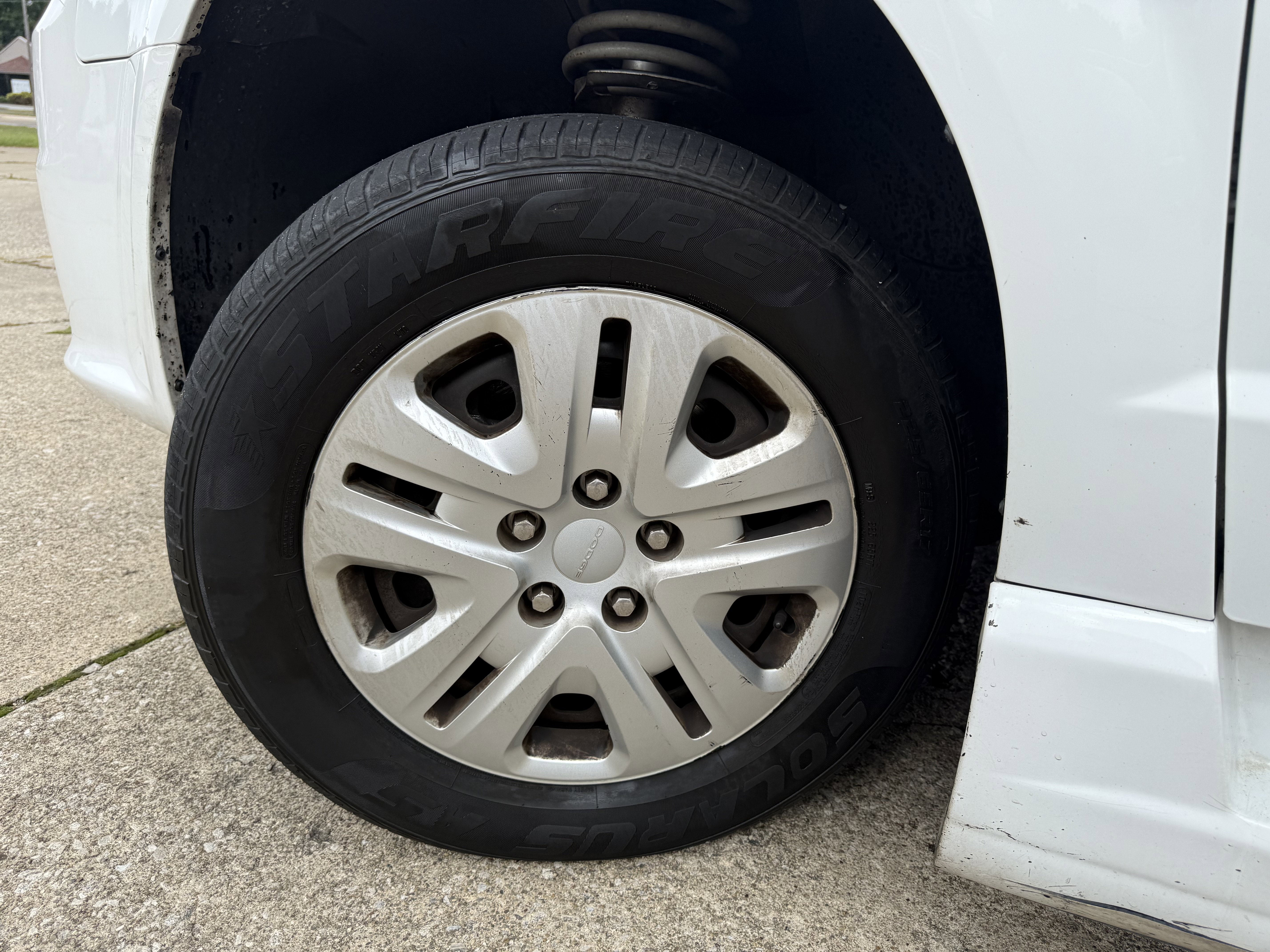 Used 2019 Dodge Grand Caravan SE image 35