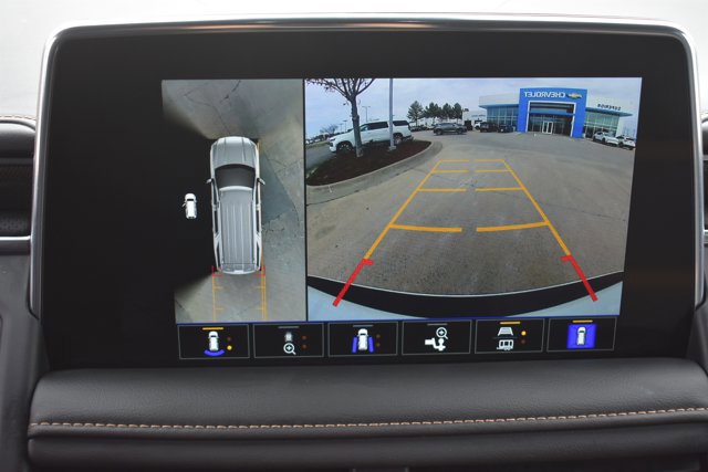 Used 2023 GMC Yukon AT4 w/ Technology Package image 26