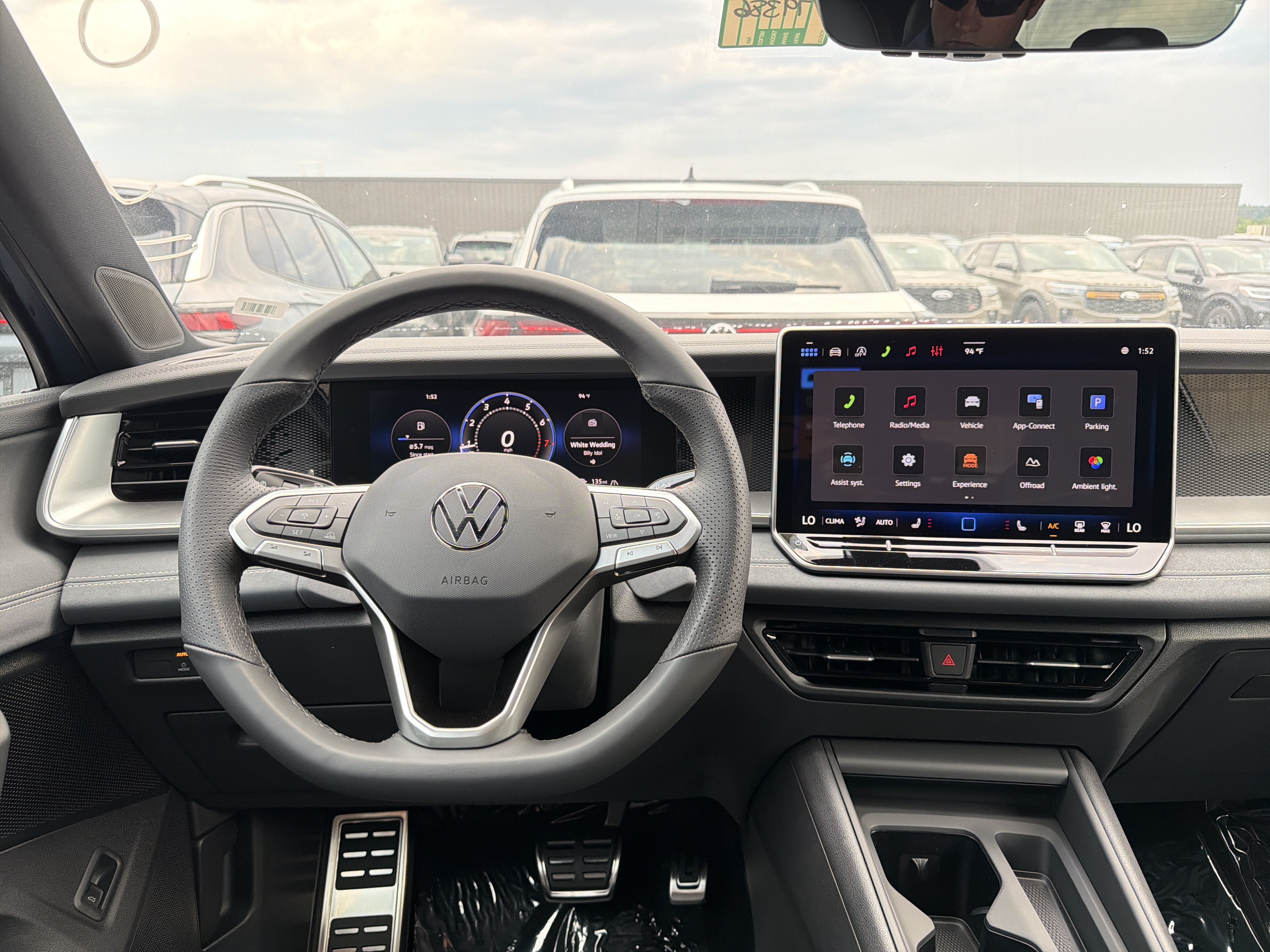New 2026 Volkswagen Tiguan SE R-Line AWD/4WD image 11