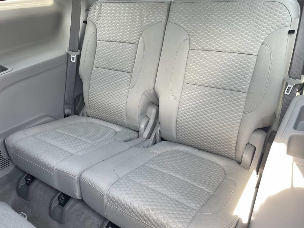 Used 2017 GMC Acadia SLE FWD image 13
