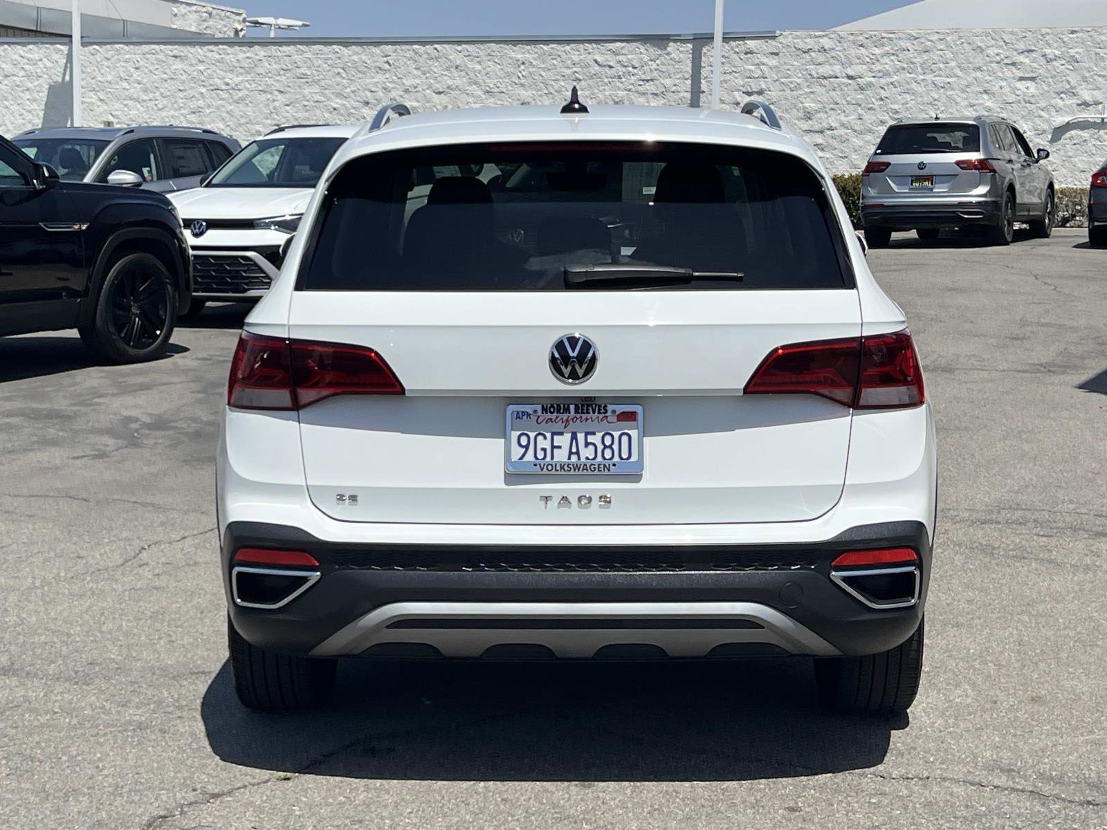 Certified 2023 Volkswagen Taos SE FWD image 23