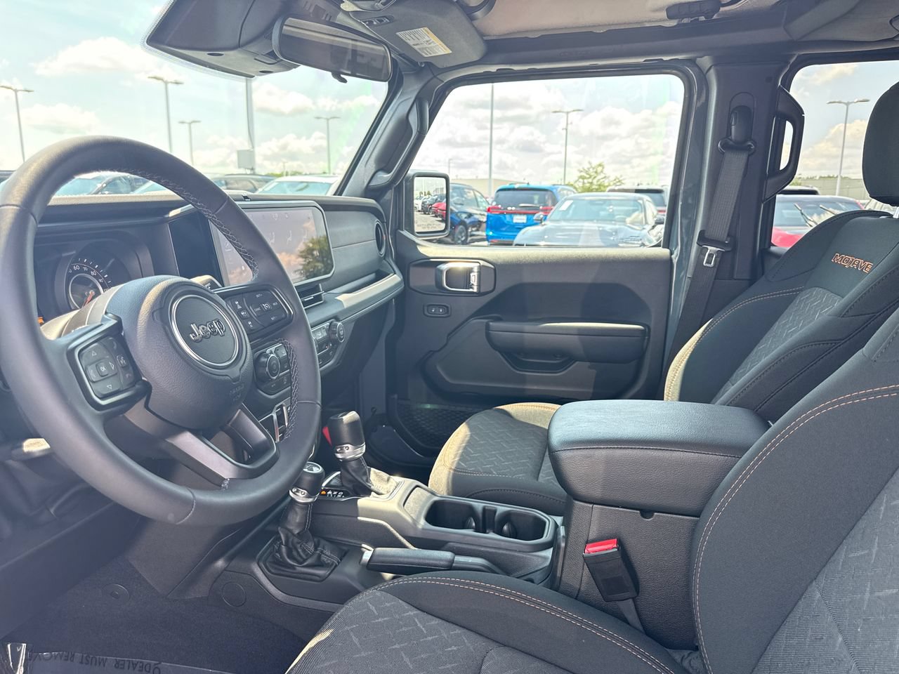 Used 2026 Jeep Gladiator Mojave AWD/4WD image 12