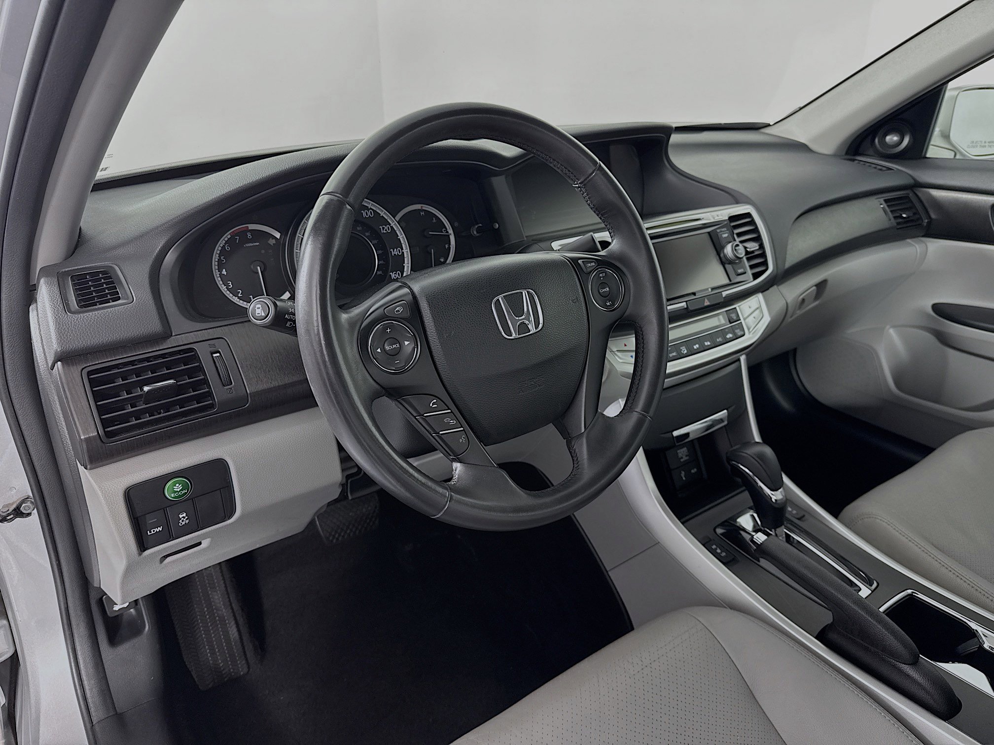 Used 2015 Honda Accord EX-L image 9