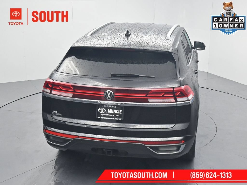 Used 2024 Volkswagen Atlas Cross Sport SE FWD image 58