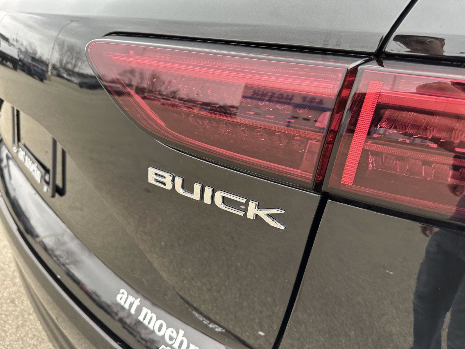 Used 2025 Buick Envision Sport Touring image 6