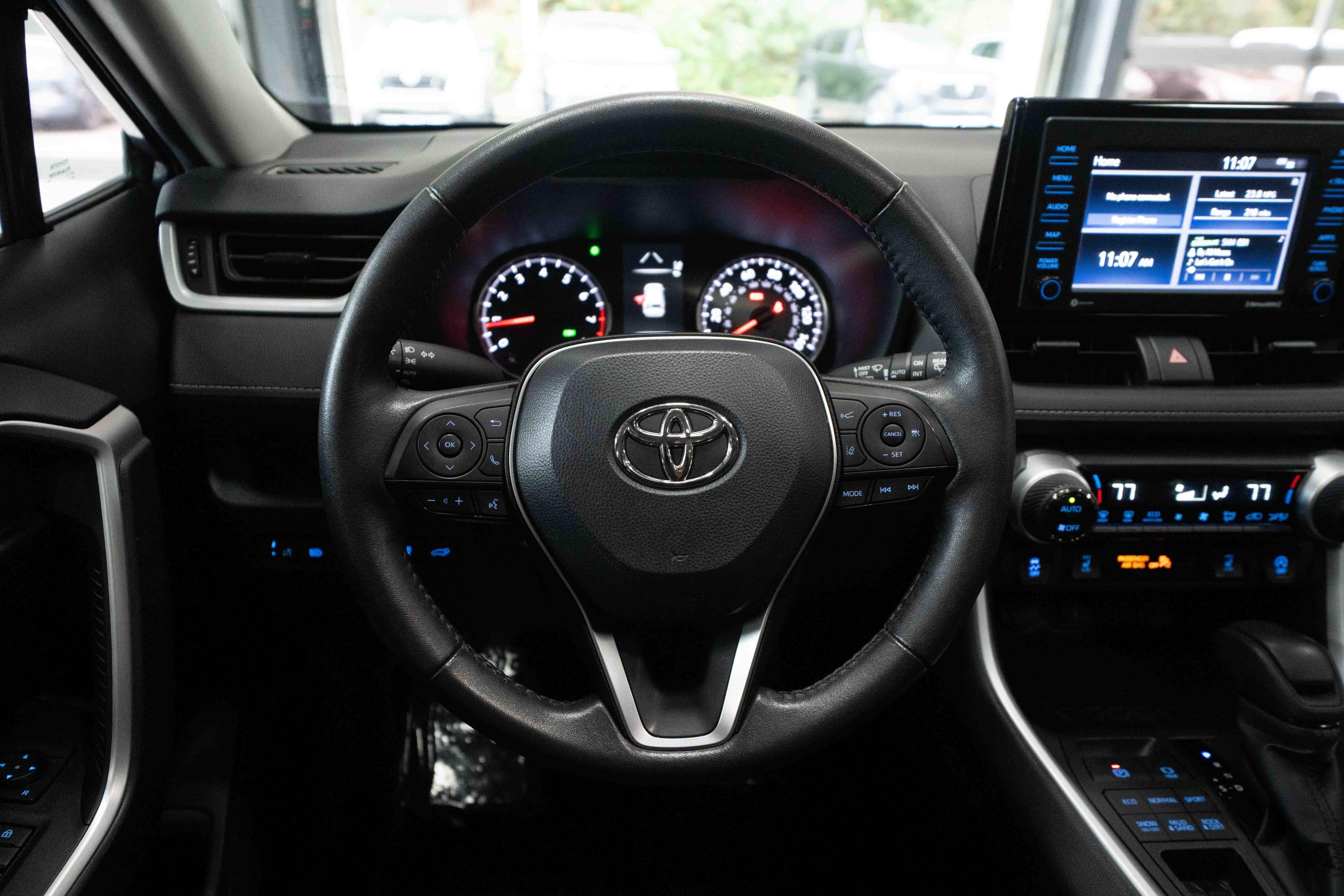 Used 2022 Toyota RAV4 XLE w/ Convenience Package AWD/4WD image 21