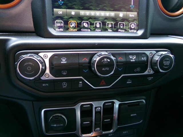 Used 2021 Jeep Gladiator Mojave image 10