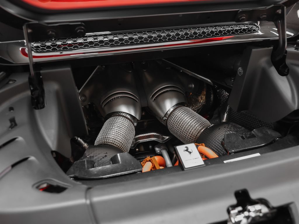 Certified 2025 Ferrari 296 GTS RWD image 33