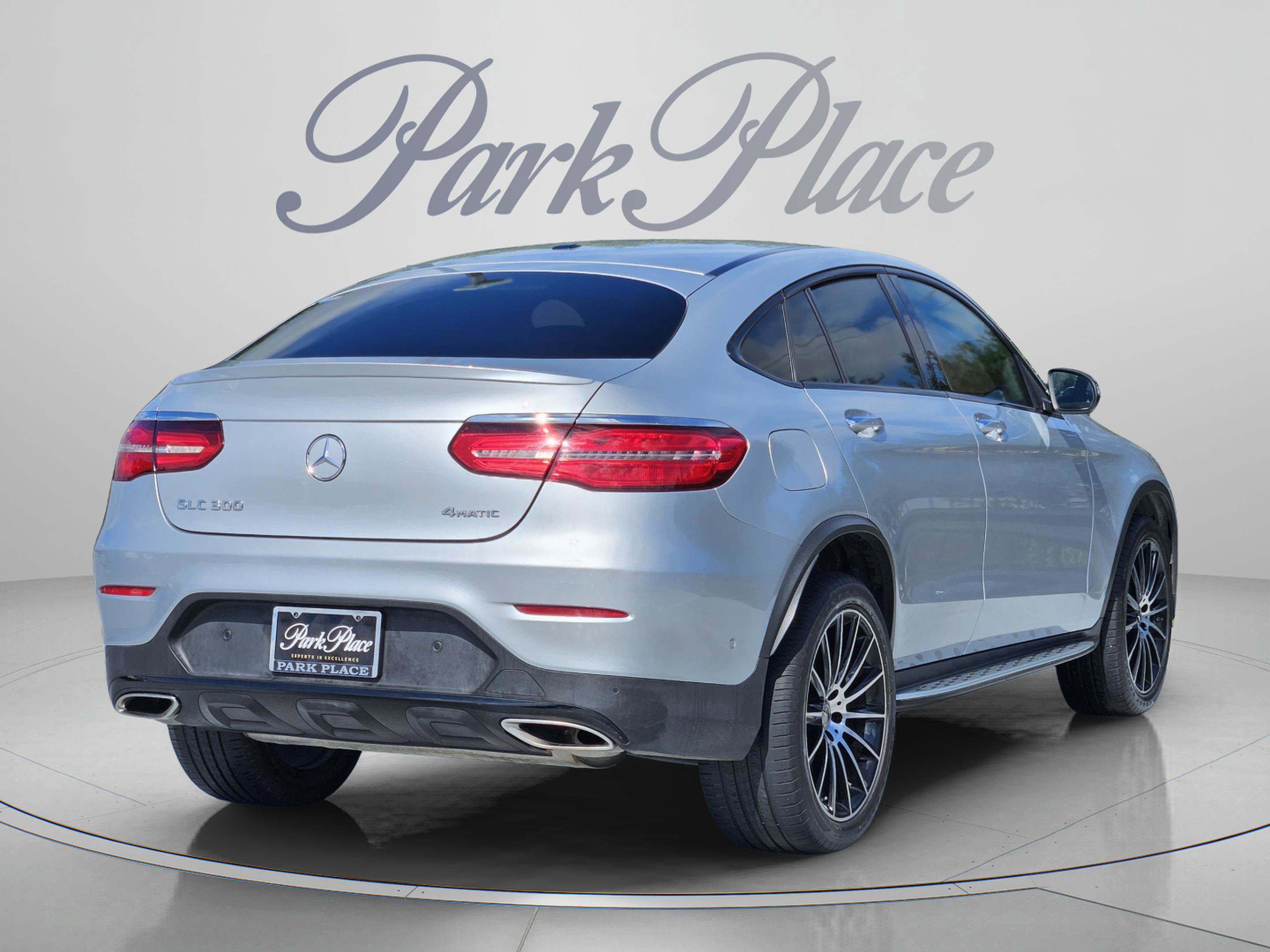 Used 2019 Mercedes-Benz GLC 300 4MATIC Coupe image 6