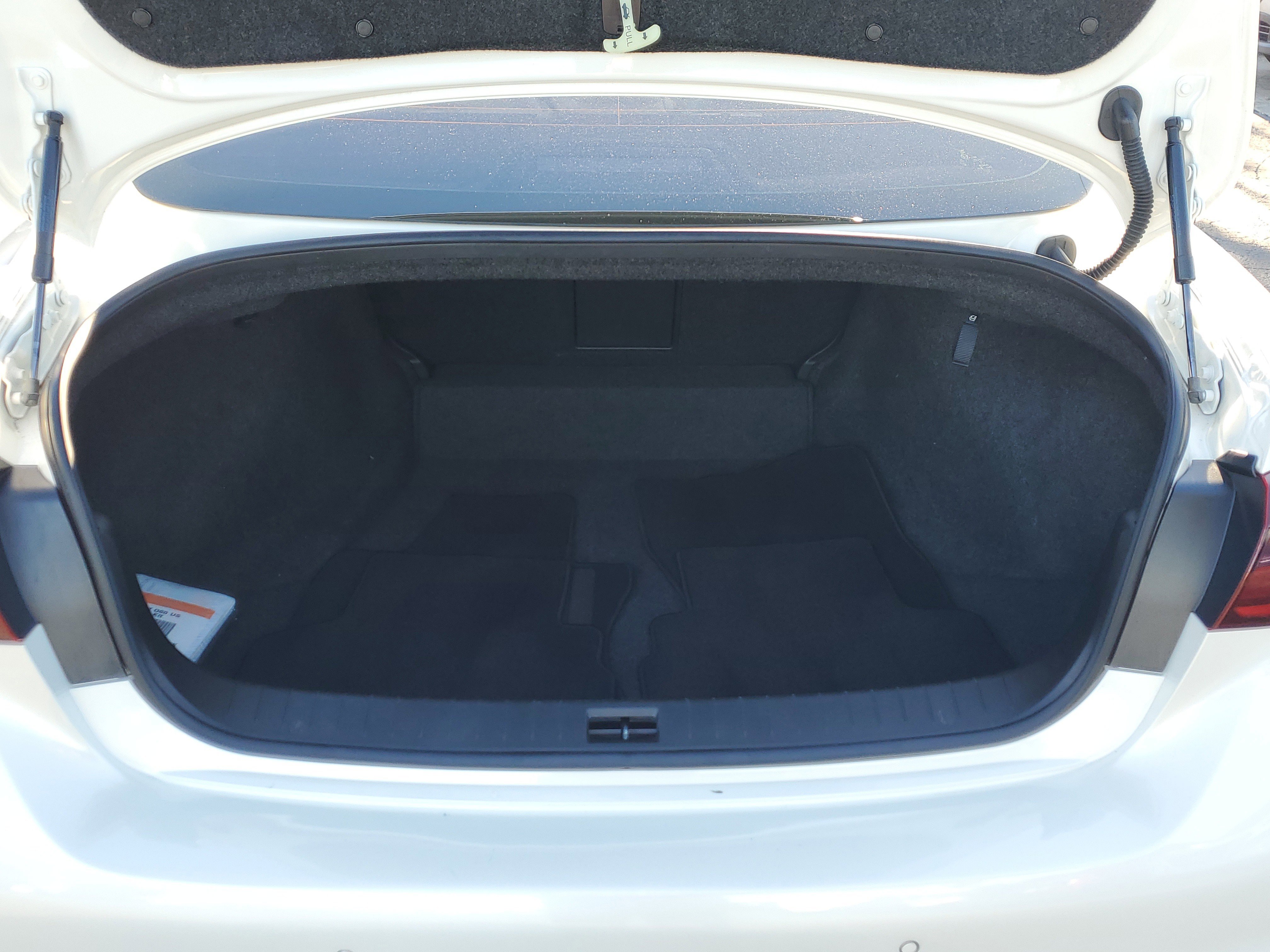 Used 2022 INFINITI Q50 Sensory image 9