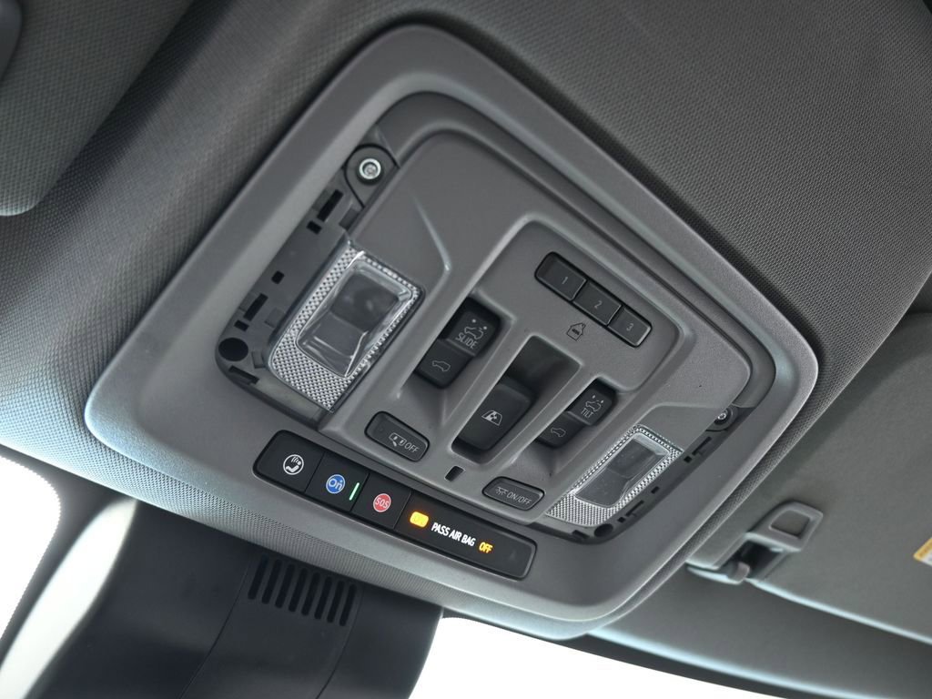 Used 2023 Chevrolet Silverado 1500 LTZ w/ LTZ Premium Package image 63