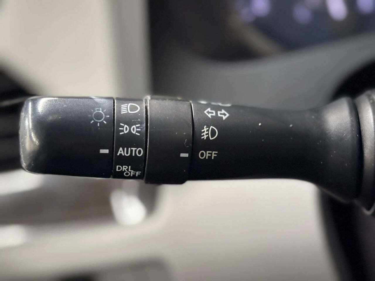 Used 2015 Toyota Sienna XLE FWD image 37