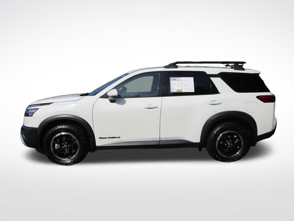 Used 2024 Nissan Pathfinder Rock Creek AWD/4WD image 3