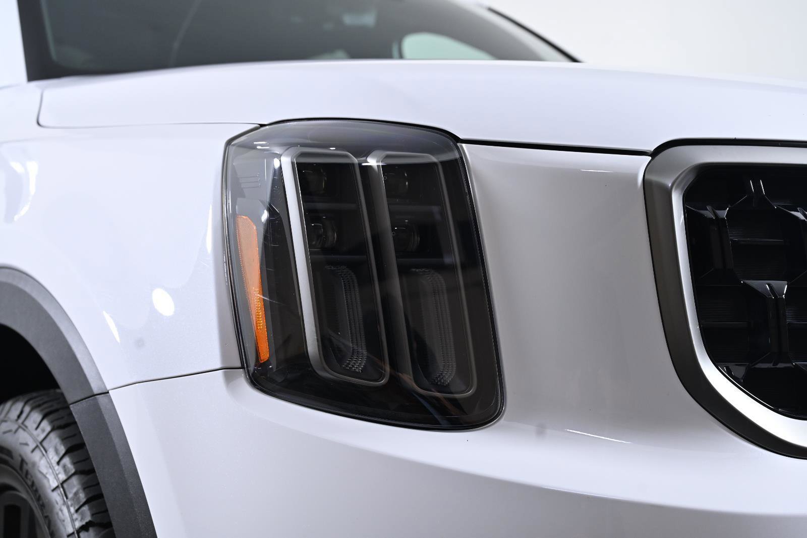 Used 2023 Kia Telluride SX Prestige X-Pro AWD/4WD image 8