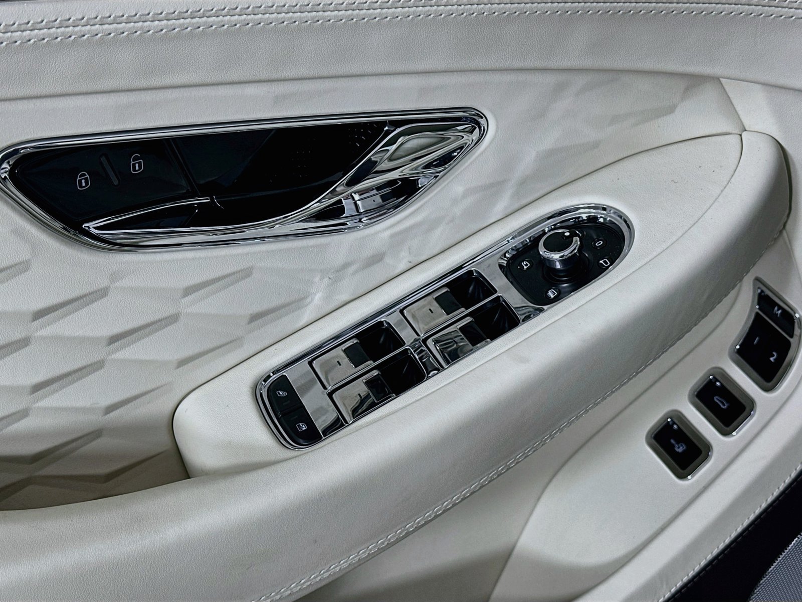 New 2026 Bentley Continental GT AWD/4WD image 19