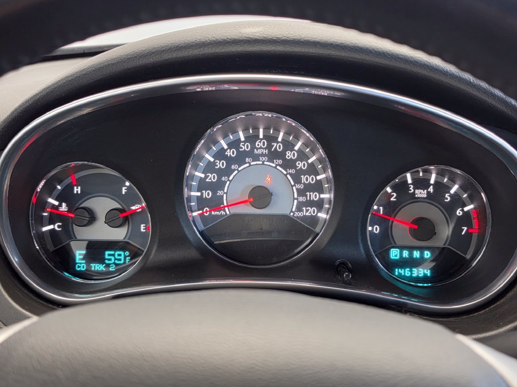 Used 2013 Chrysler 200 Limited FWD image 16