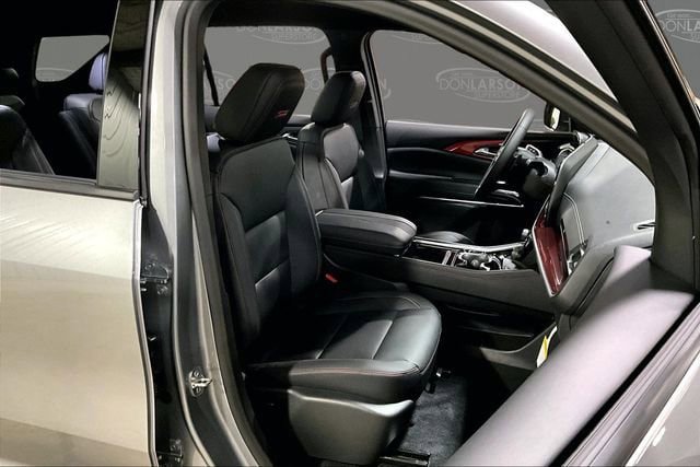 New 2026 Chevrolet Traverse Z71 w/ Driver Confidence Package AWD/4WD image 11