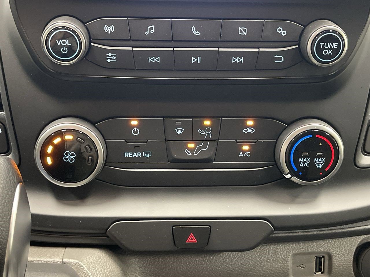 New 2025 Ford Transit 250 148 Medium Roof Extended AWD w/ Exterior Upgrade Package image 24
