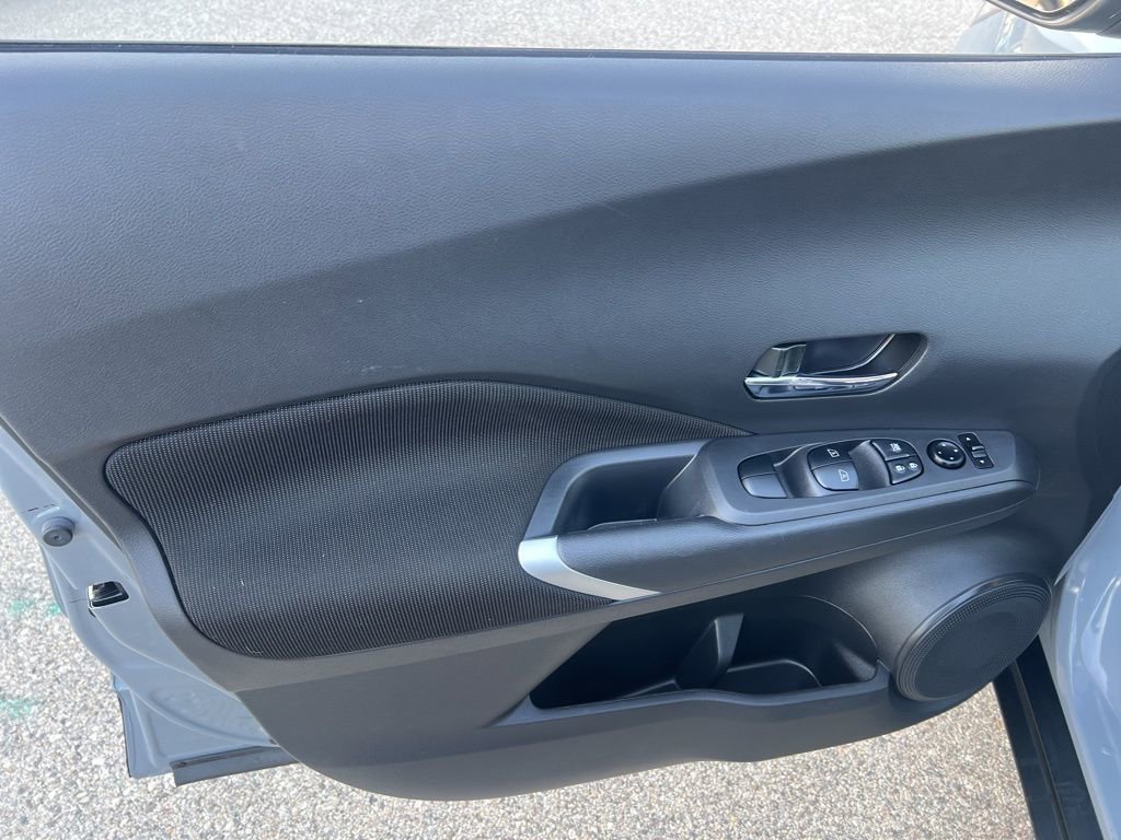 Certified 2023 Nissan Kicks SV FWD image 7