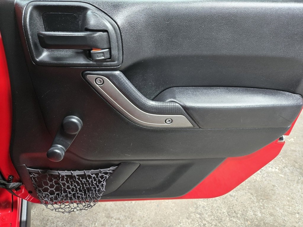 Used 2018 Jeep Wrangler Willys Wheeler image 36