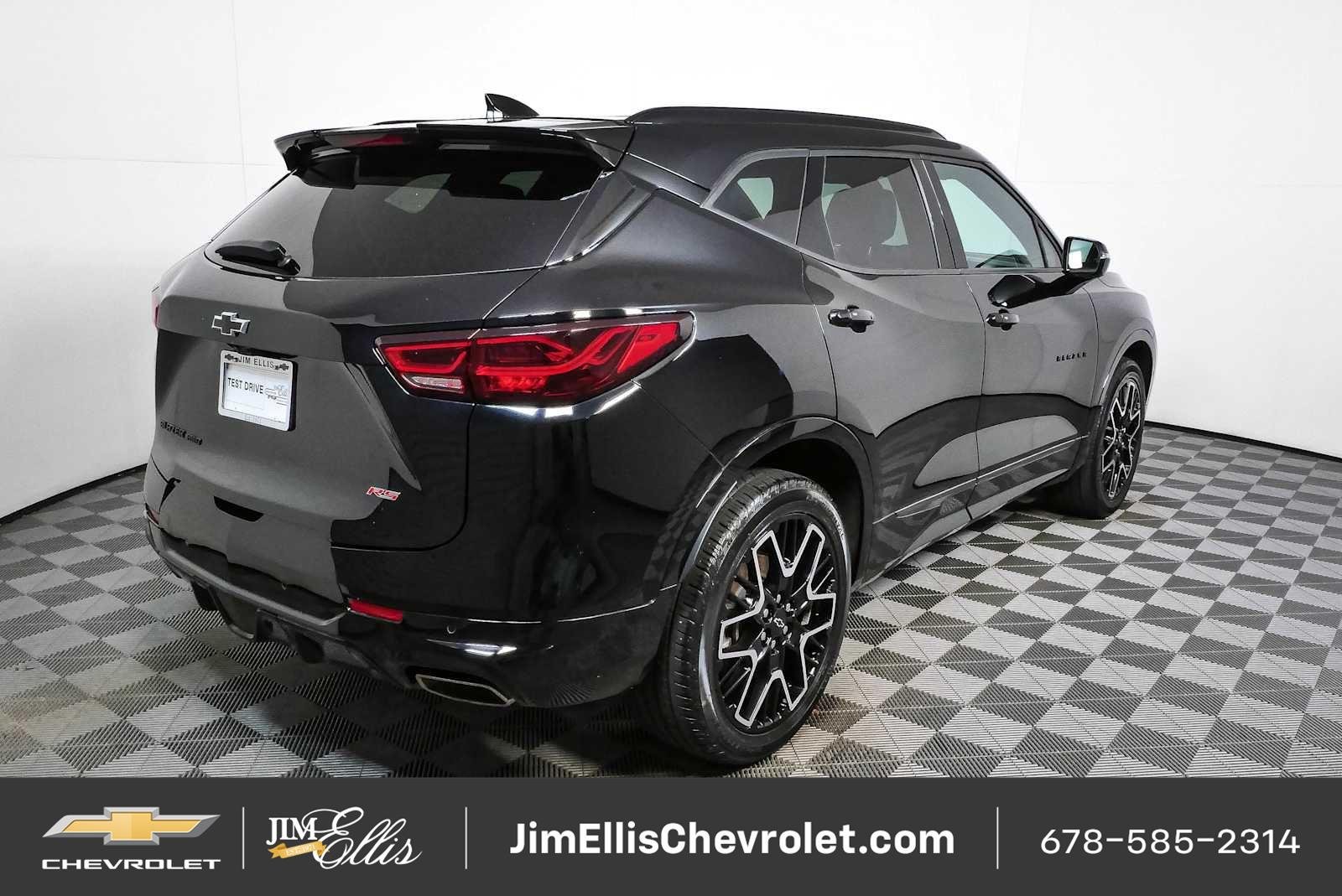 Certified 2023 Chevrolet Blazer RS w/ Driver Confidence II Package AWD/4WD image 3