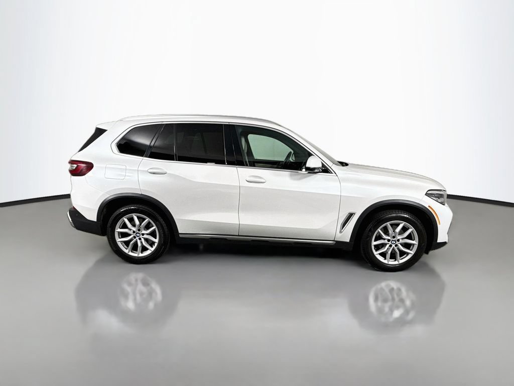 Used 2022 BMW X5 xDrive40i w/ Premium Package AWD/4WD image 4