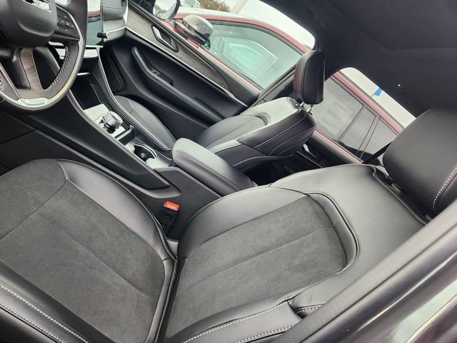 New 2026 Jeep Grand Cherokee Altitude AWD/4WD image 12