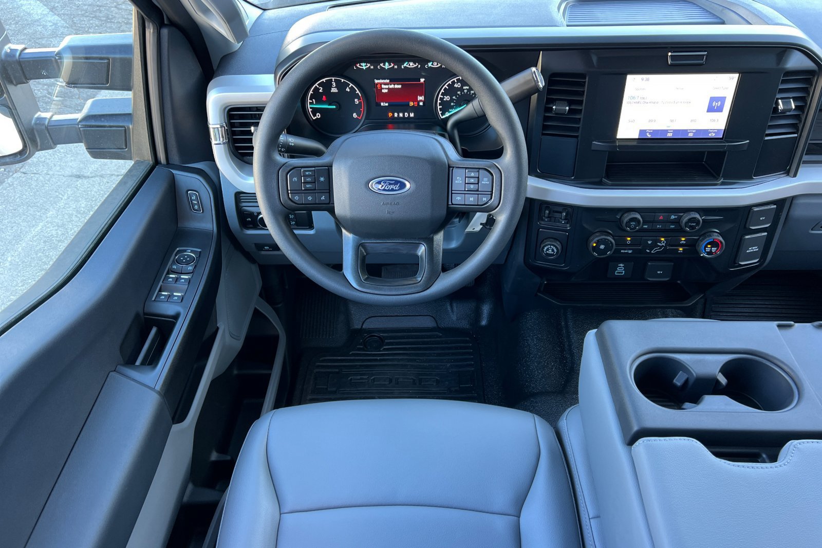 New 2026 Ford F350 XL w/ XL Chrome Package RWD image 22