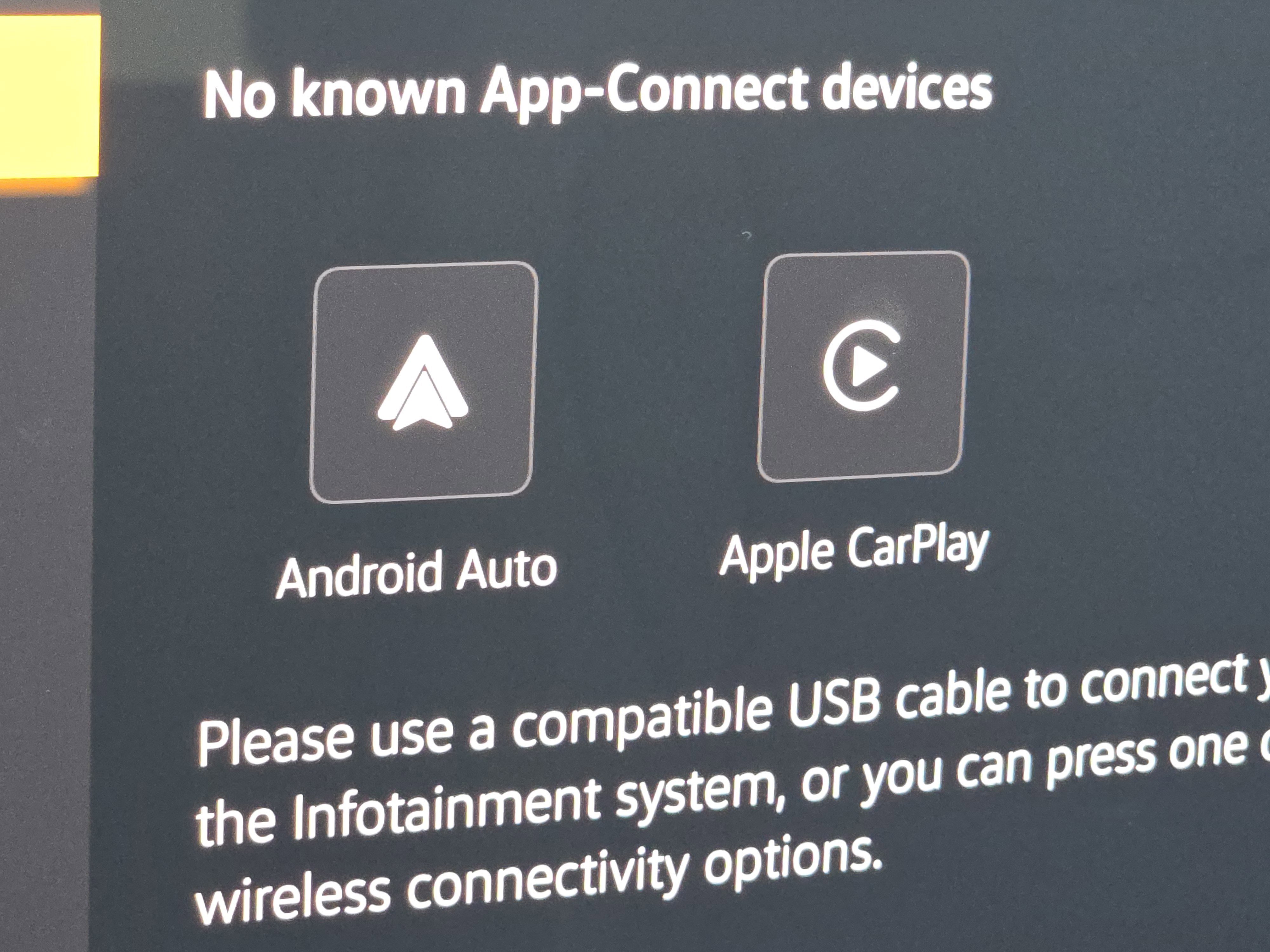 New 2025 Volkswagen Tiguan SE image 9