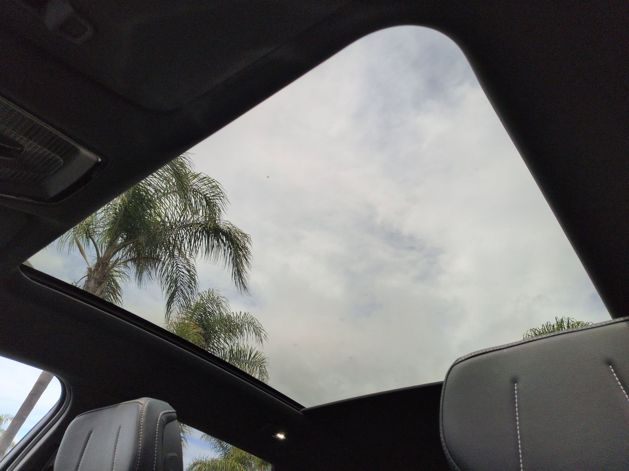 Used 2025 Cadillac Lyriq Luxury image 28