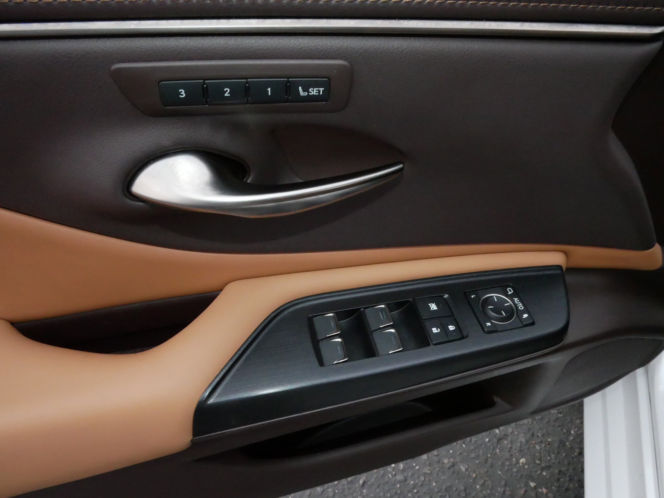 Used 2021 Lexus ES 250 ES 250 w/ Premium Package image 19