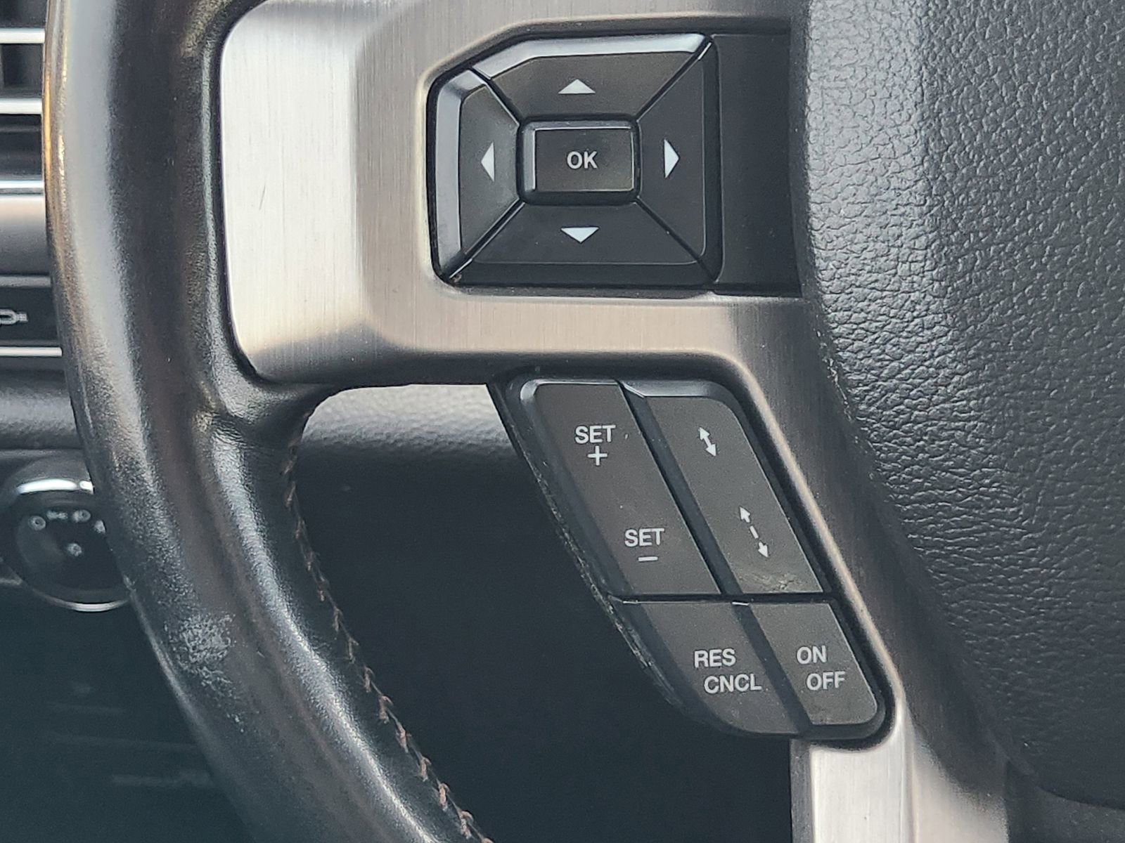 Used 2020 Ford F450 Platinum w/ FX4 Off-Road Package AWD/4WD image 30