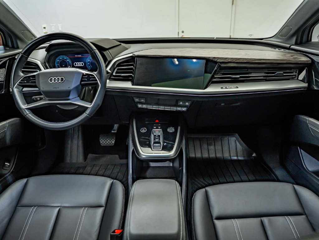 Used 2024 Audi Q4 e-tron Premium Plus w/ Premium Plus AWD/4WD image 27