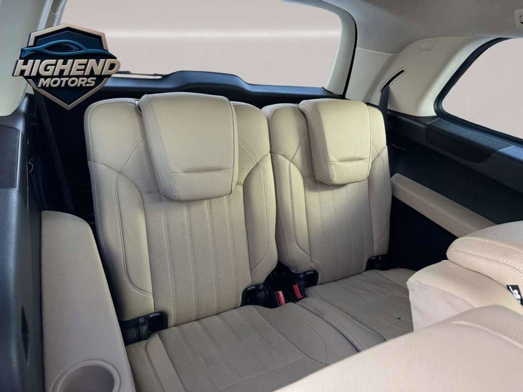 Used 2017 Mercedes-Benz GLS 450 4MATIC w/ Premium Package image 21