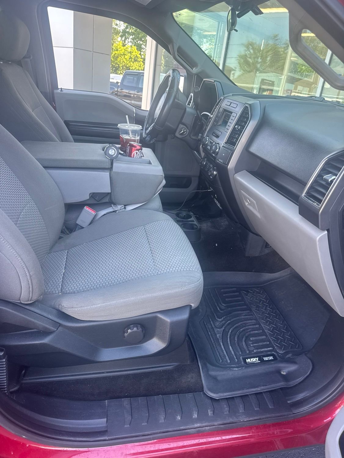 Used 2017 Ford F150 XLT AWD/4WD image 7