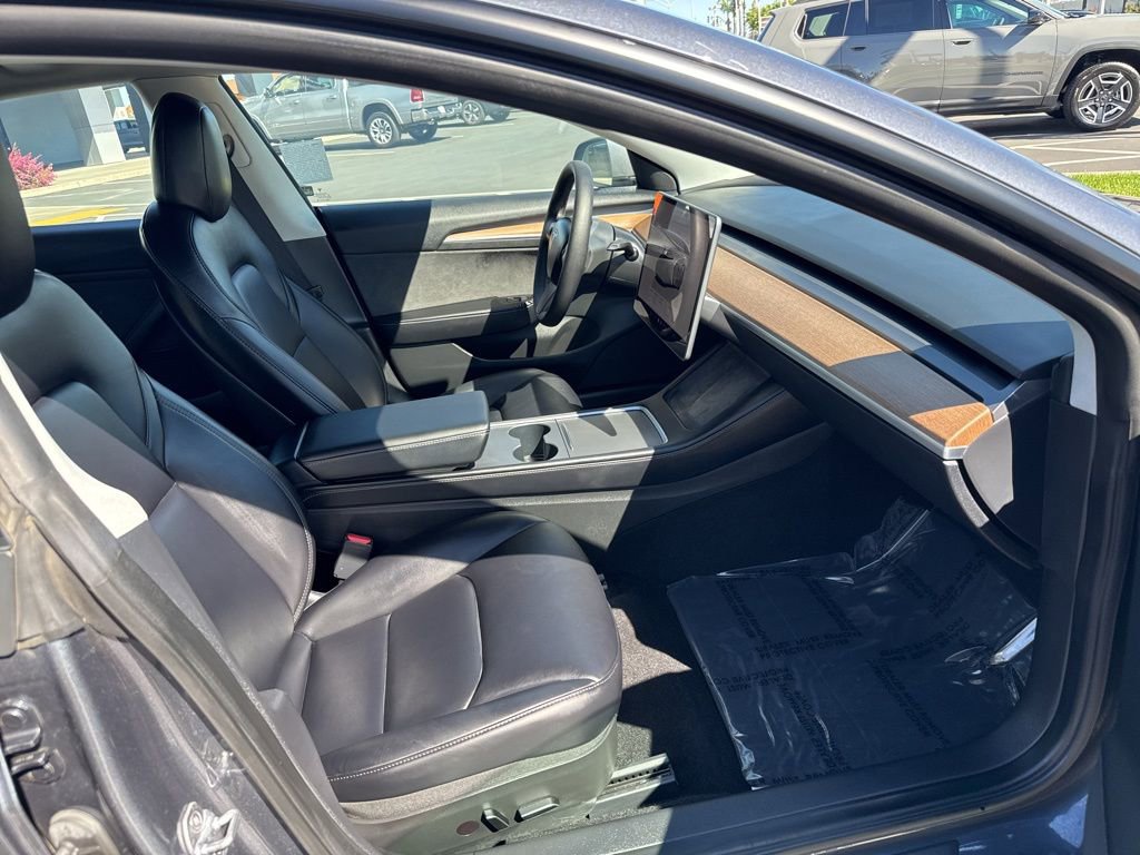 Used 2022 Tesla Model 3 Performance image 12