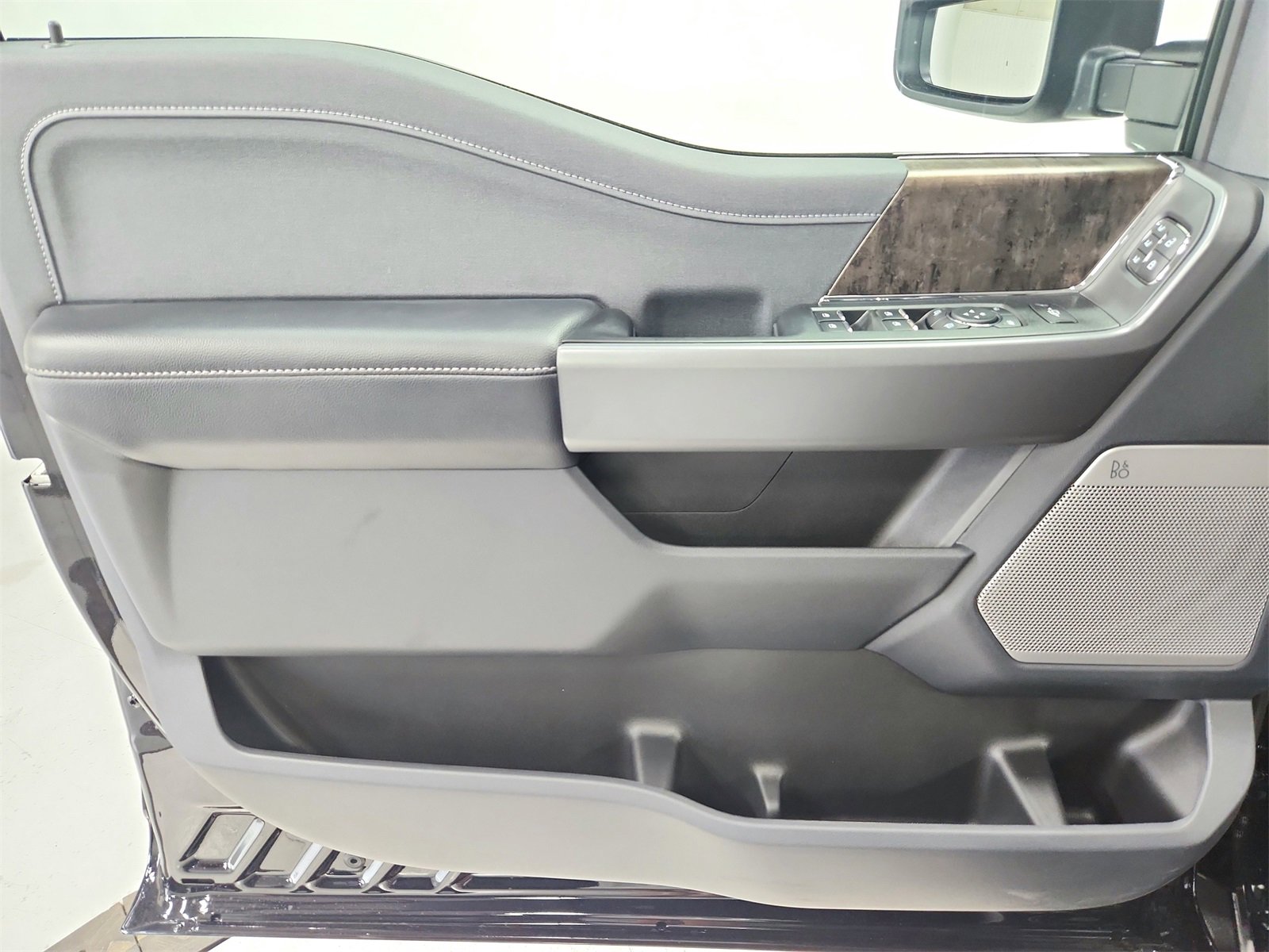 New 2026 Ford F250 Lariat image 38