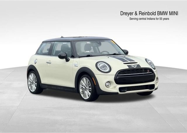 Used 2019 MINI Cooper S w/ Premium Package image 1