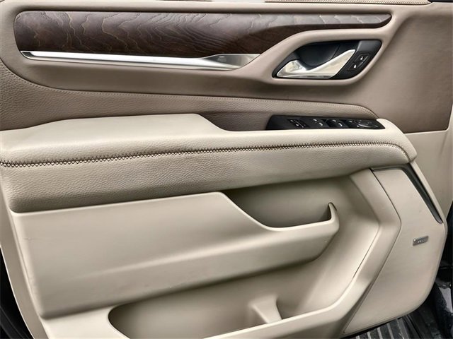 Used 2021 GMC Yukon Denali w/ Denali Premium Package image 24