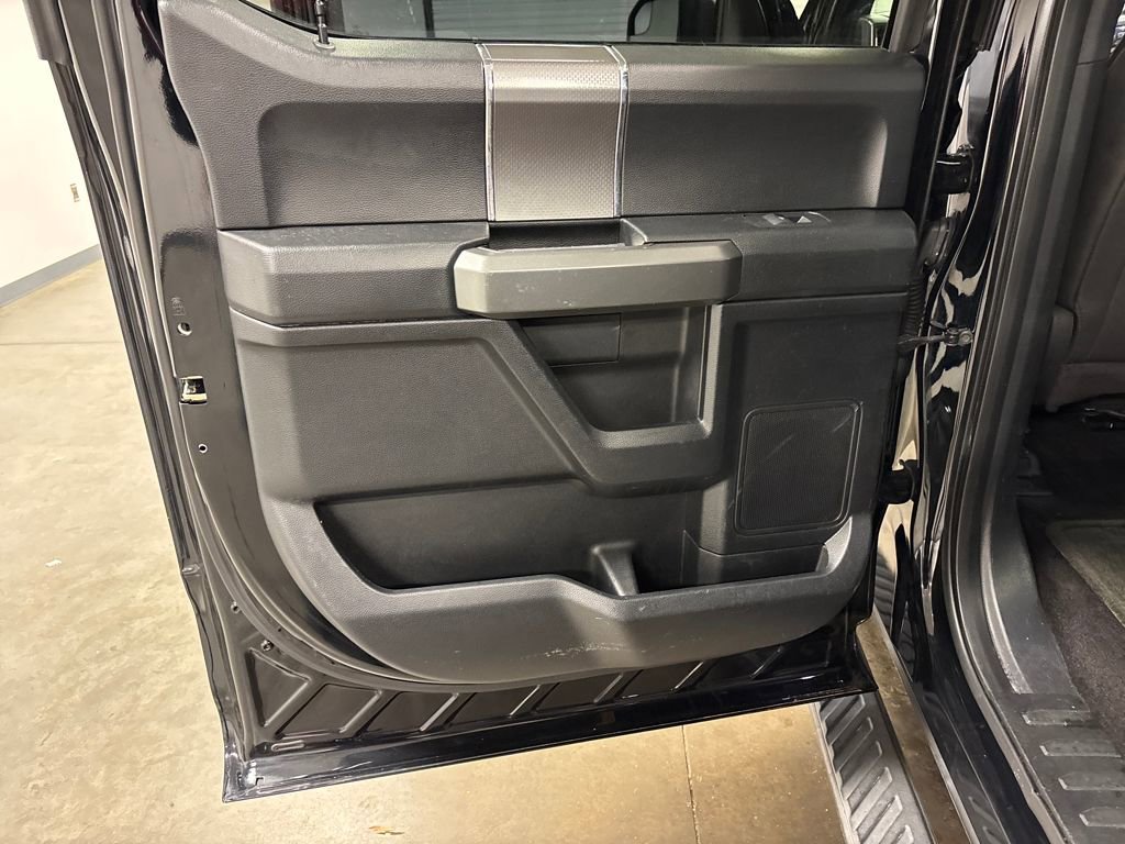 Used 2016 Ford F150 XLT w/ Equipment Group 302A Luxury image 34