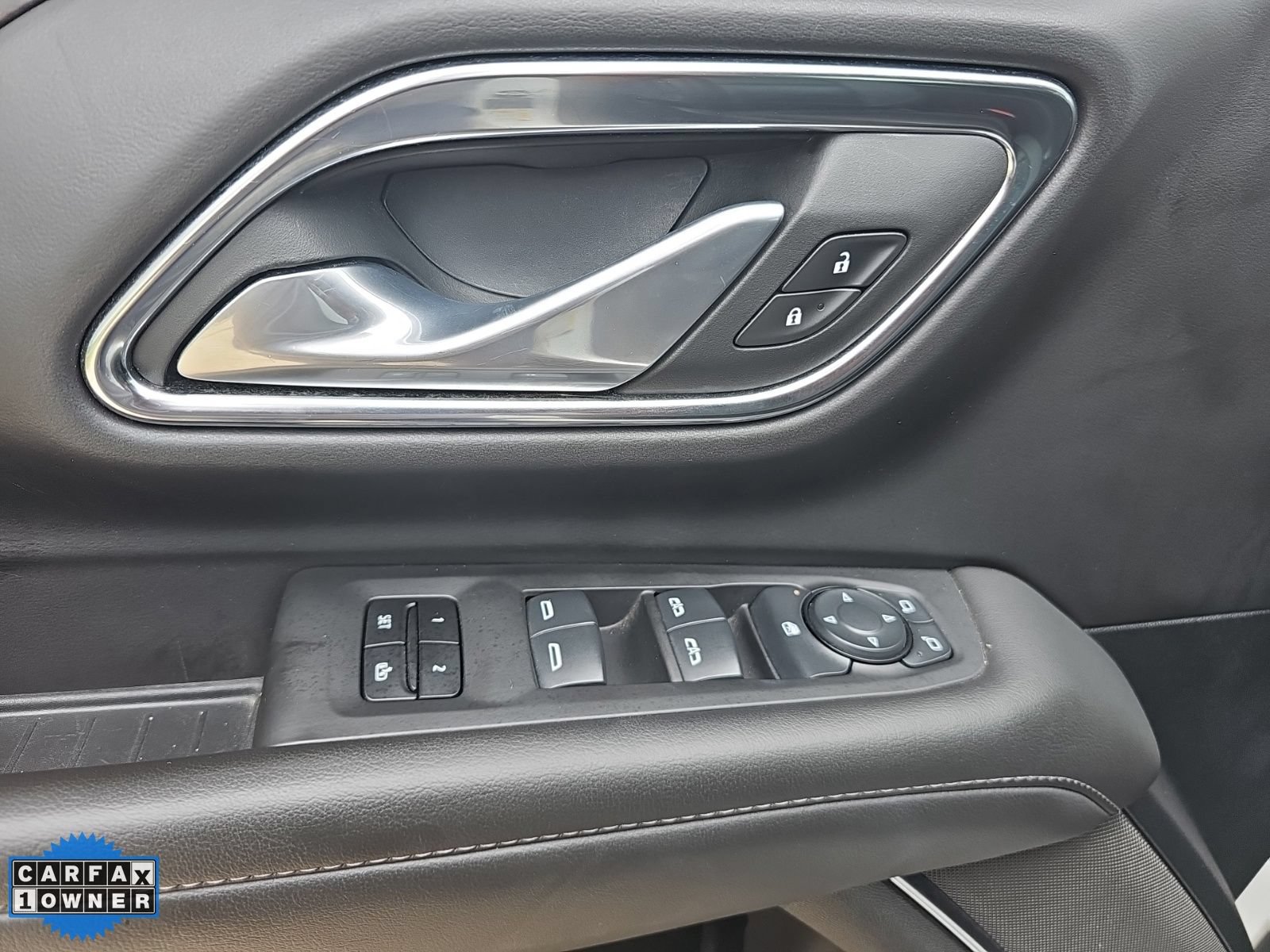 Used 2024 Chevrolet Suburban LT AWD/4WD image 13