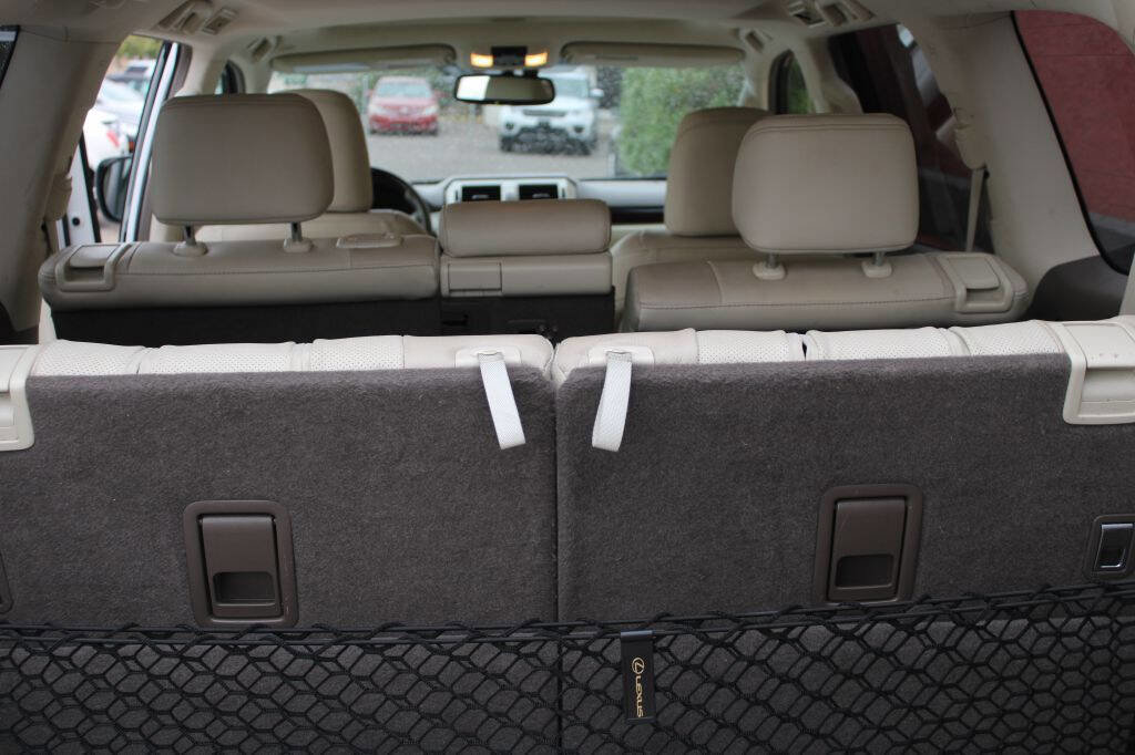 Used 2019 Lexus GX 460 Premium w/ Premium Package image 7