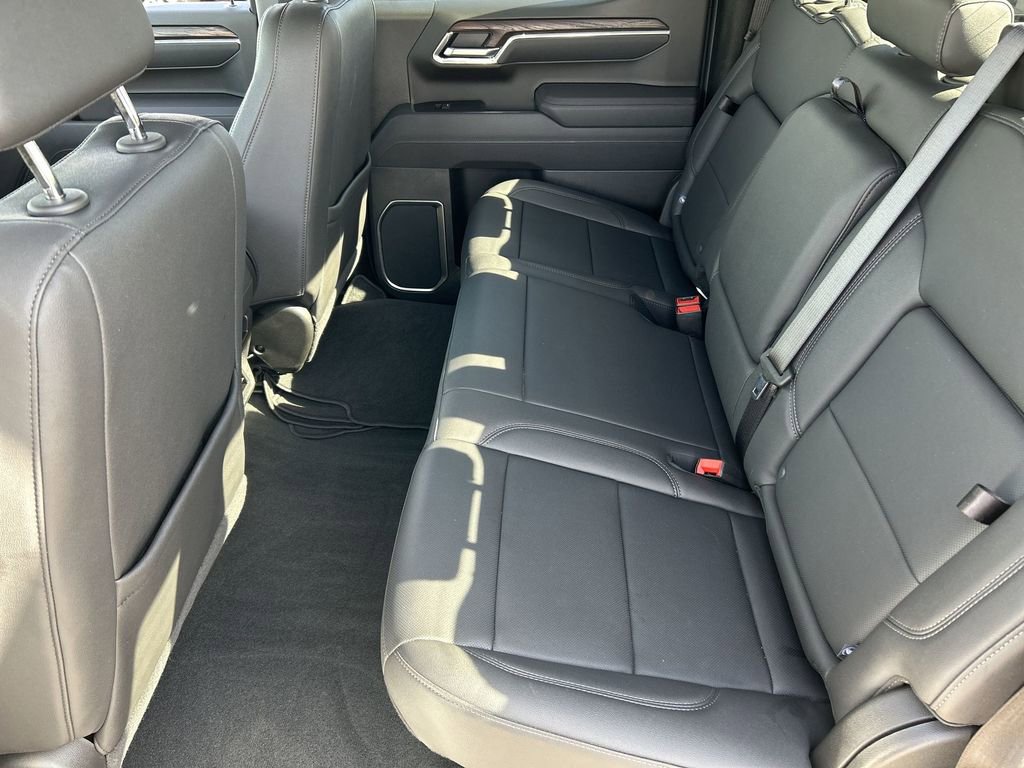 Used 2026 GMC Sierra 1500 SLT image 25