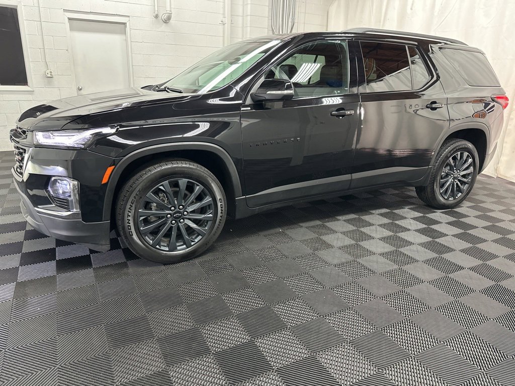 Used 2023 Chevrolet Traverse RS image 5