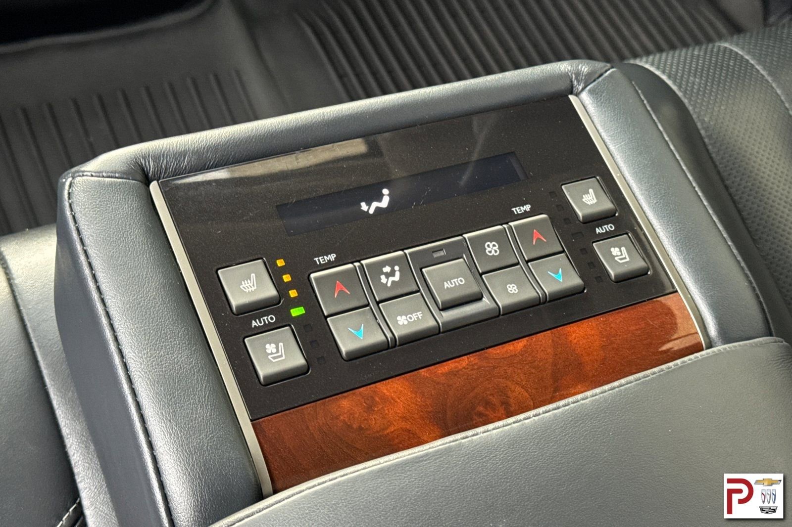 Used 2019 Lexus LX 570 4WD w/ Luxury Package image 15