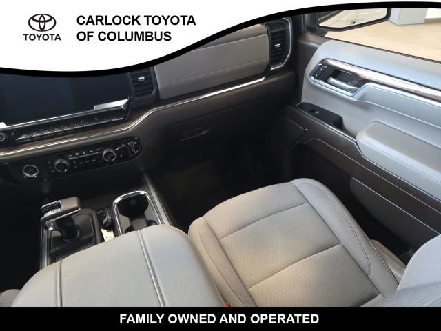 Used 2023 Chevrolet Silverado 1500 LT image 18