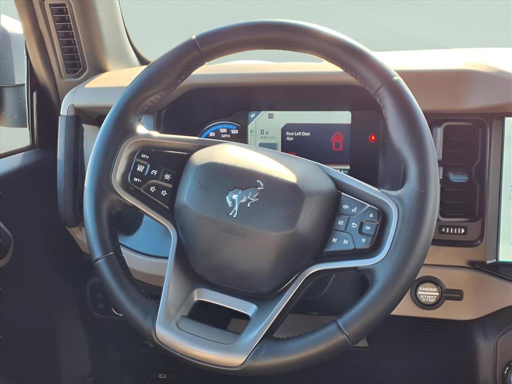 Used 2023 Ford Bronco Wildtrak image 17