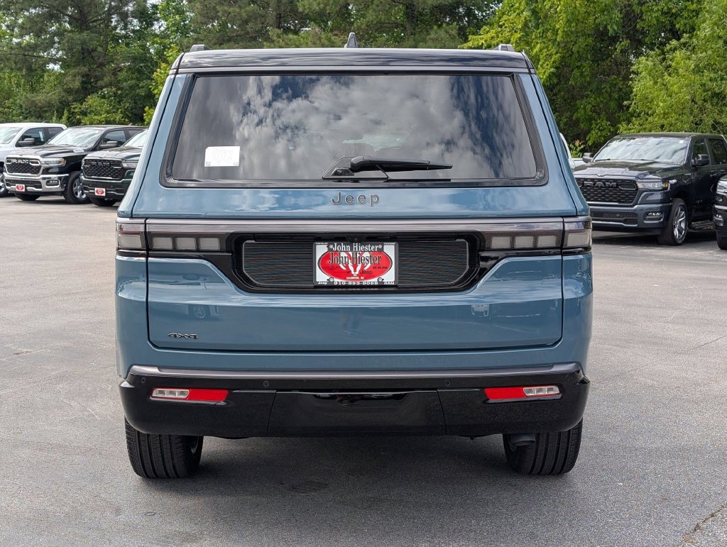 New 2026 Jeep Grand Wagoneer Summit AWD/4WD image 6