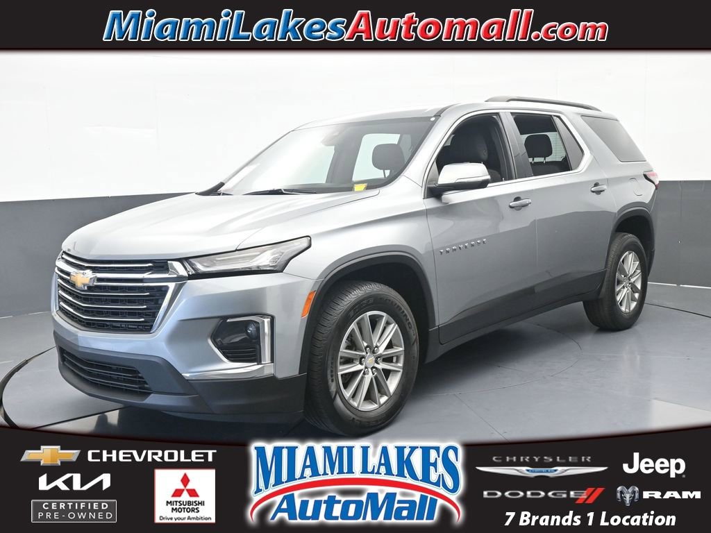 Used 2023 Chevrolet Traverse LT image 1