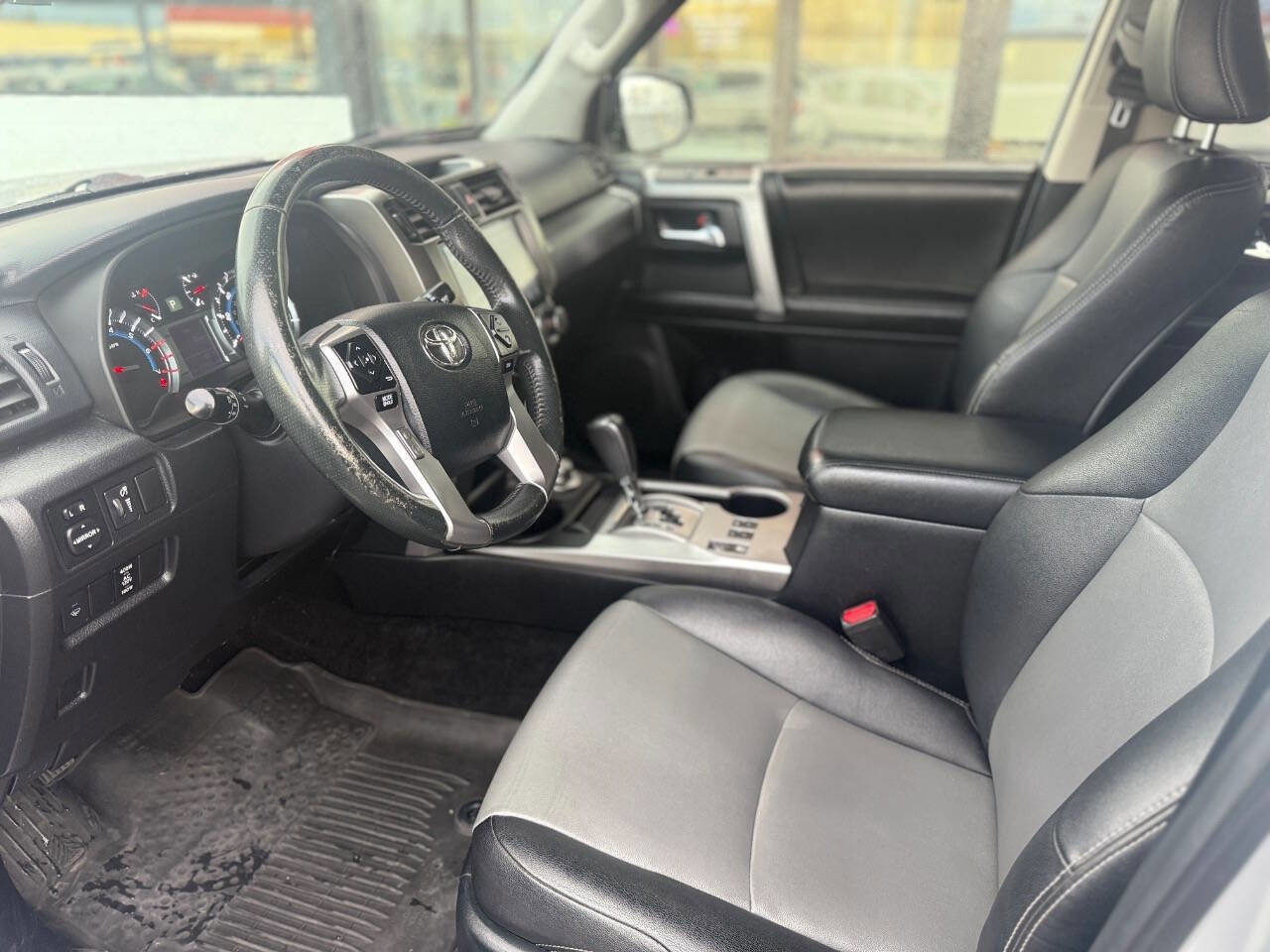 Used 2015 Toyota 4Runner SR5 Premium AWD/4WD image 9